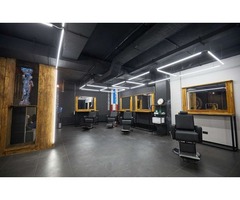 Крупнейшая школа подготовки барберов B-school