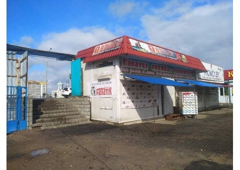 Павильон в великолепном месте на рынке Ждановичи