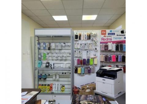 Магазин-мастерская по продаже мобильных аксессуаров