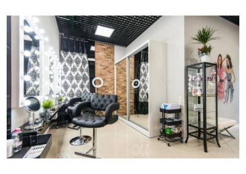 Действующий салон красоты в ТЦ GreenCity