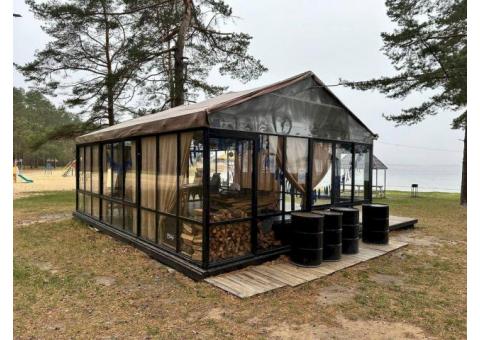 Кафе с летней террасой на Минском море