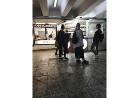 Киоск в переходе метро Институт Культуры и танцевальный зал