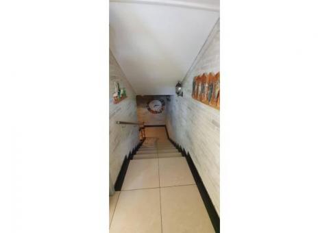 Кафе-бар караоке с отдельным входом в здании БЦ