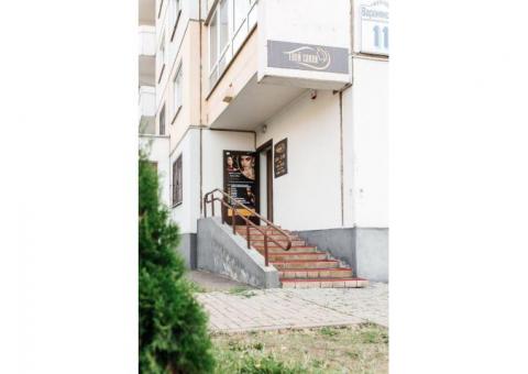 Салон возле метро Институт Культуры